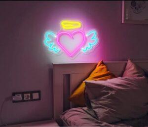 ניאון וייב לב מלאך